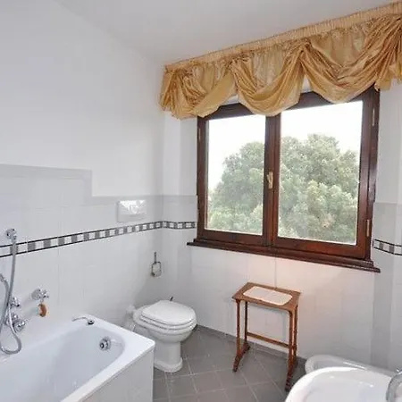 San Martino In Colle Sleeps 18 Pool Wifi Villa *